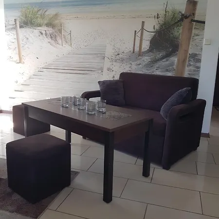 Appartement Przy Morzu Z Basenem Do 8 Miejsc Noclegowych *
